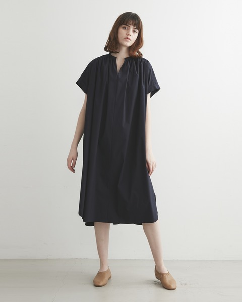 【撥水】GATHEREDCAFTANLONG SHORTSLEEVE ONEPIECE