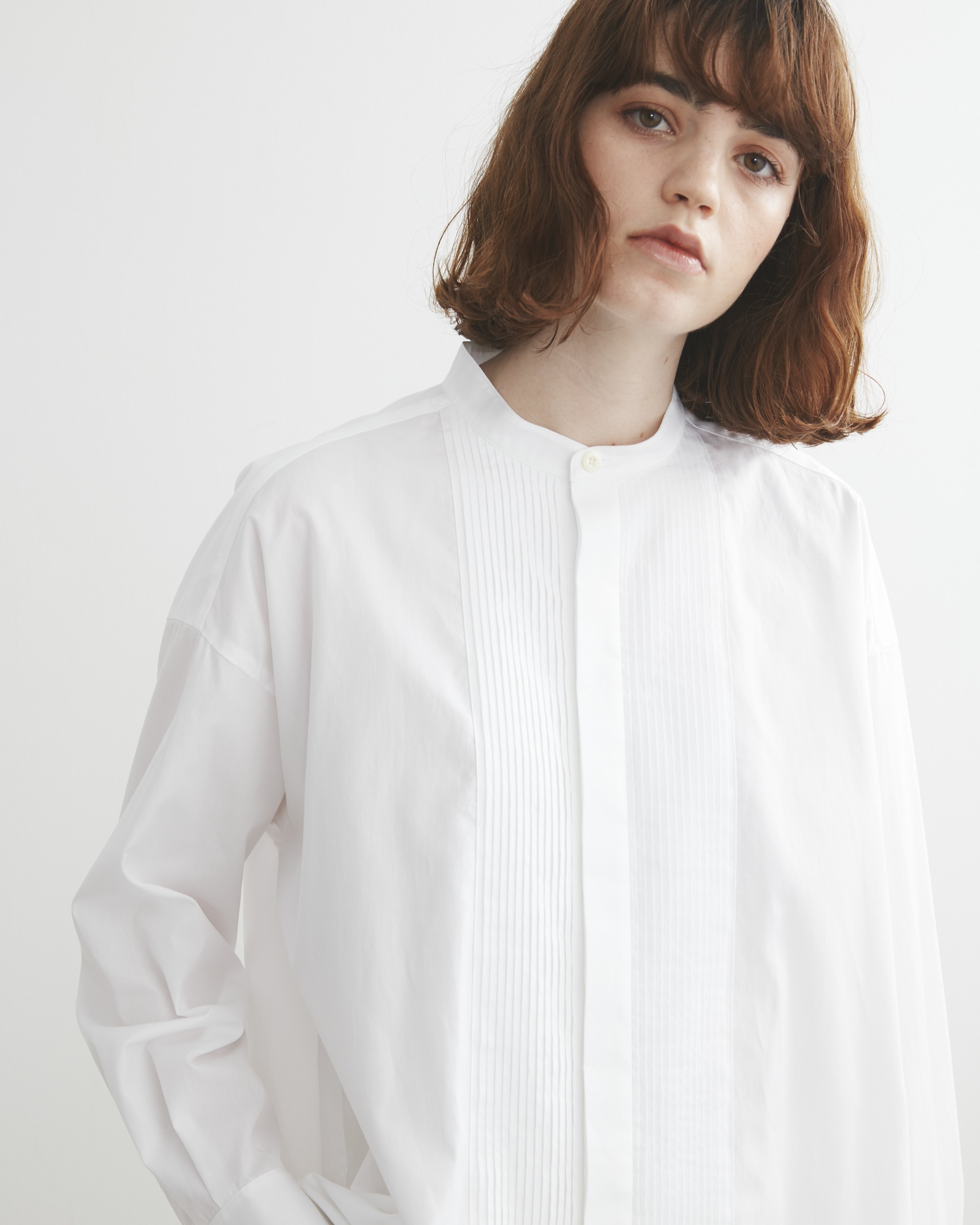 ウィメンズ ビッグ タックアップ ノーカラー ピンタック シャツ