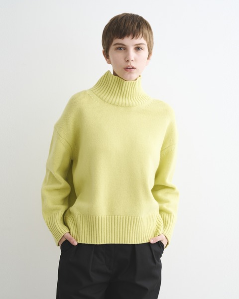 HIGH NECK PULLOVER